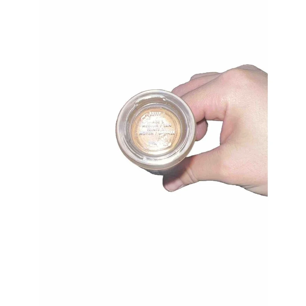 e.l.f. Halo Glow Liquid Filter Glow Booster Radiant Skin 5 Medium Tan 1.06oz